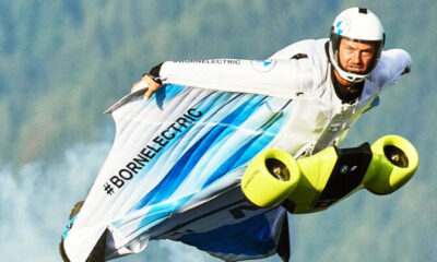 Wingsuit 186 MPH Hızla Uçmanızı Sağlıyor